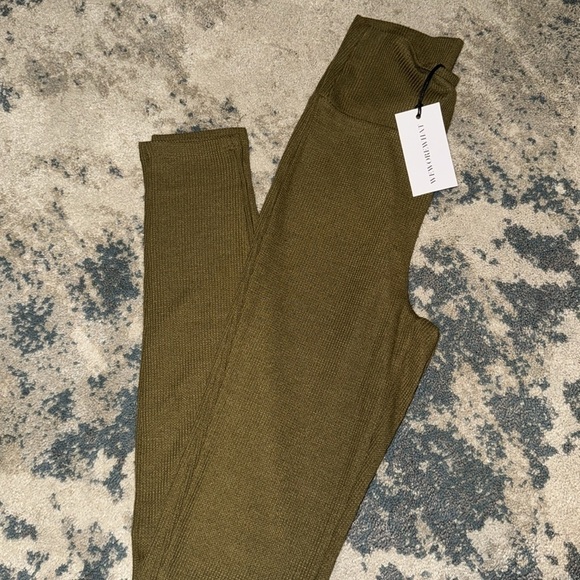 NEW WeWoreWhat Waffle Knit Legging size Small - Picture 4 of 4